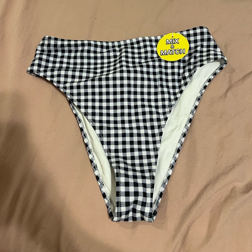 Forever 21 Black and White Gingham Bottoms